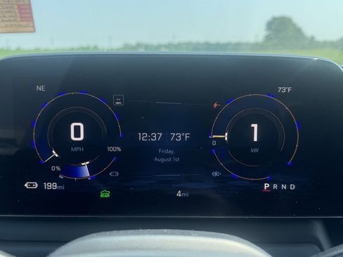 New 2025 Chevrolet Silverado EV LT image 22