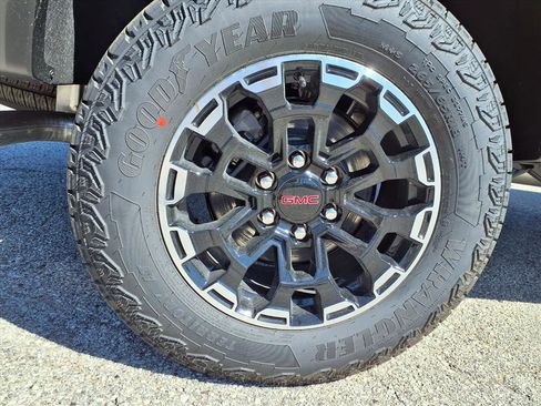 New 2026 GMC Canyon AT4 w/ Technology Plus Package image 27