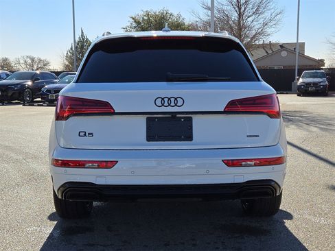 Used 2025 Audi Q5 e Premium Plus w/ Premium Plus Package image 12