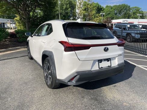 Used 2021 Lexus UX 200 w/ Premium Package FWD image 6