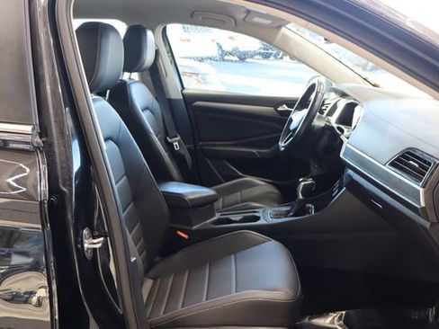 Used 2022 Volkswagen Jetta SE image 13