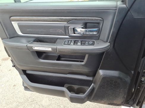 Used 2015 RAM 1500 Limited image 10