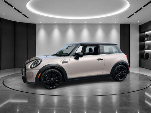 Used 2024 MINI Cooper S FWD image 3