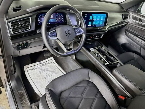Used 2026 Volkswagen Atlas Cross Sport SE FWD image 8