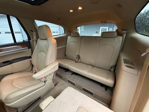 Used 2011 Buick Enclave CXL w/ Trailering Provision Package AWD/4WD image 12