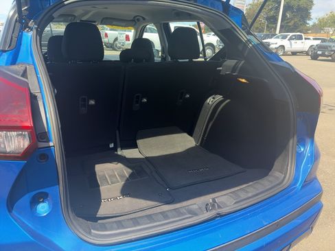 Used 2023 Nissan Kicks S FWD image 18