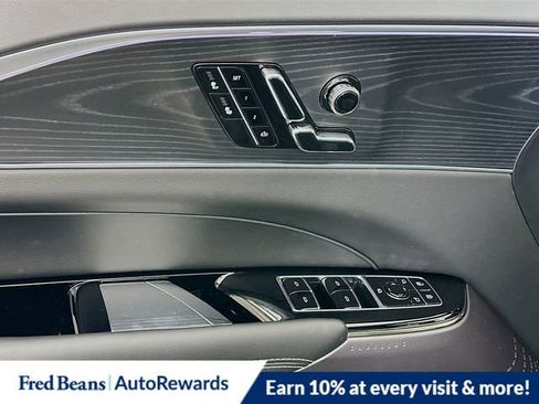 New 2025 Cadillac Lyriq Luxury image 17