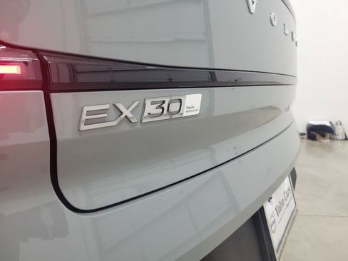 New 2026 Volvo EX30 Ultra w/ Protection Package Premier AWD/4WD image 8