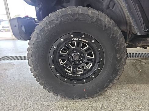 Used 2018 Jeep Wrangler Unlimited Rubicon AWD/4WD image 25