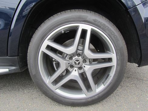 Used 2018 Mercedes-Benz GLS 550 4MATIC w/ Driver Assistance Package image 26