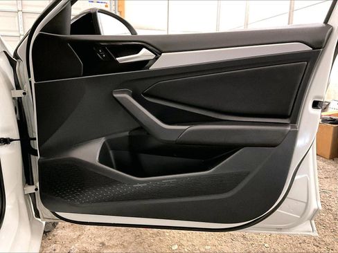 Used 2019 Volkswagen Jetta R-Line FWD image 23