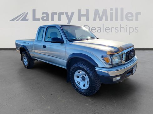 Used 2004 Toyota Tacoma 4x4 Xtracab V6 image 7