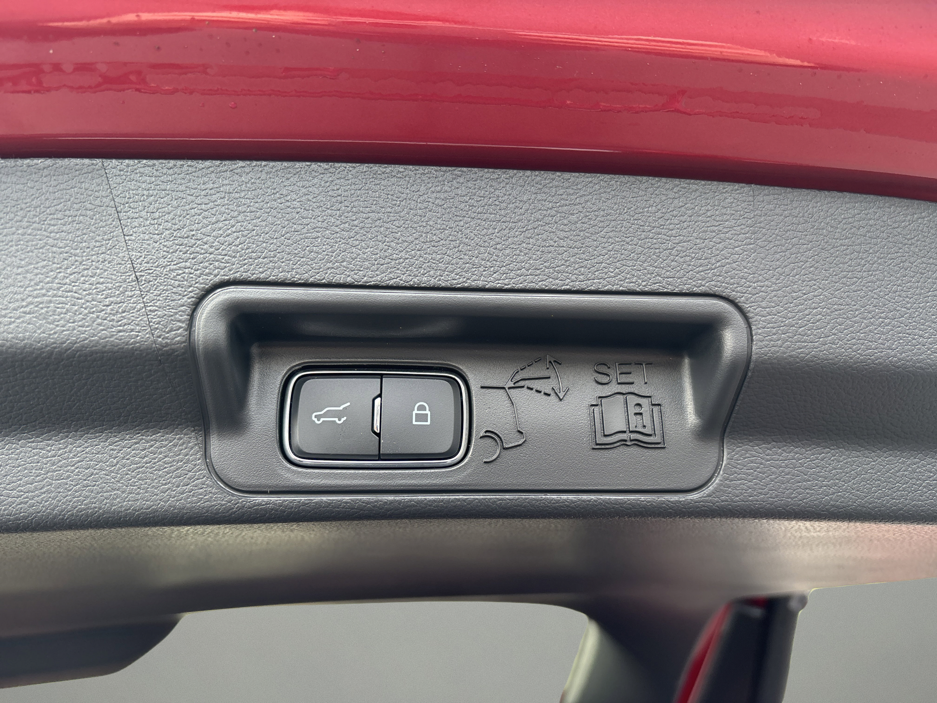 Used 2026 Ford Explorer ST-Line w/ ST-Line Street Pack AWD/4WD image 18