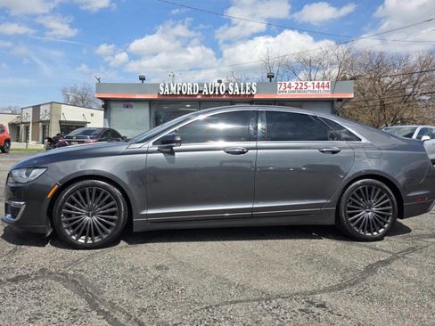 Used 2018 Lincoln MKZ Reserve image 3