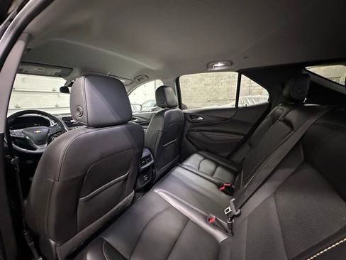 Used 2020 Chevrolet Equinox Premier image 16