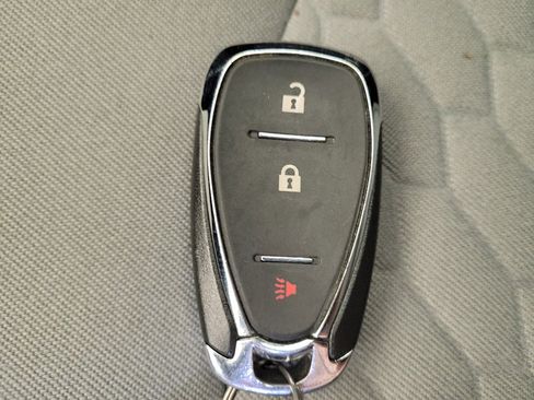 Used 2019 Chevrolet Equinox LS FWD image 32