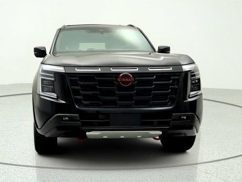 Used 2025 Nissan Armada PRO-4X AWD/4WD image 2