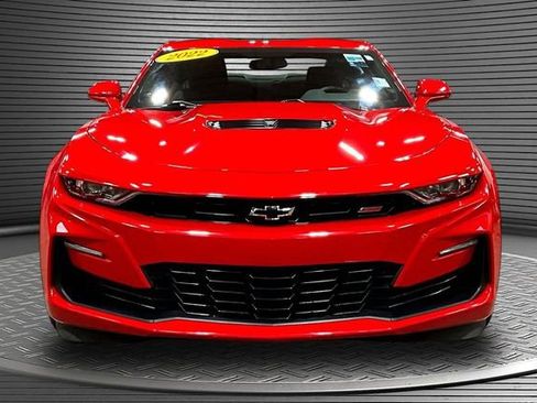 Used 2022 Chevrolet Camaro SS RWD image 2