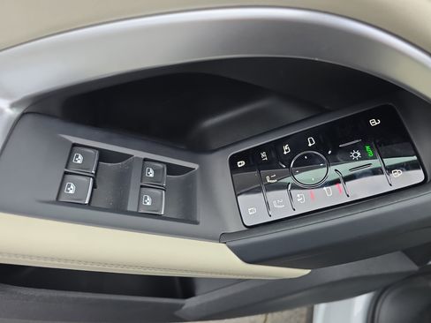 New 2025 Audi Q5 Premium image 27