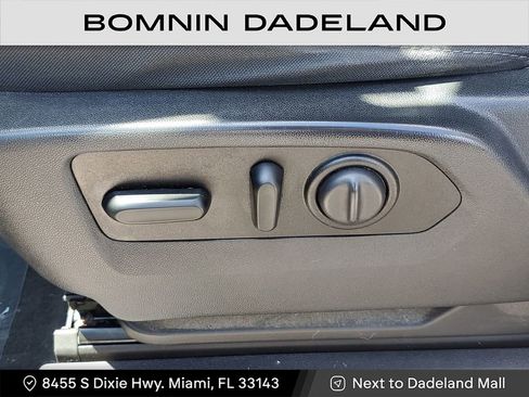 Used 2020 Chevrolet Silverado 1500 RST image 16