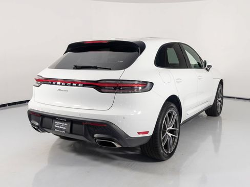 Certified 2026 Porsche Macan AWD/4WD image 11