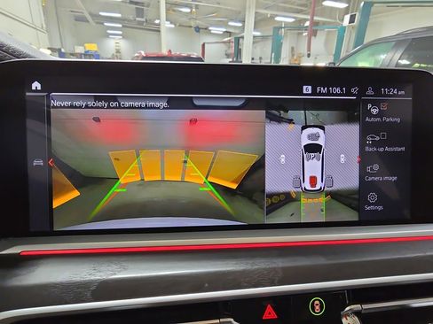 Used 2022 BMW X7 xDrive40i w/ Premium Package image 28