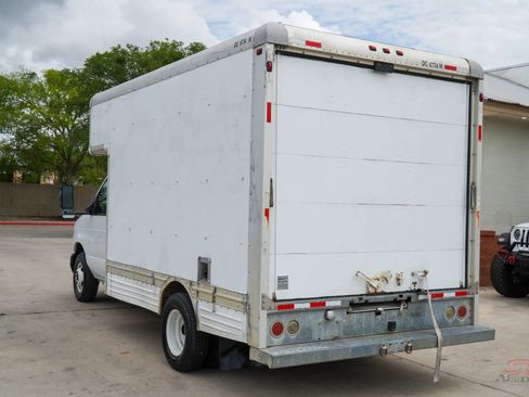 Used 2006 Ford E-450 and Econoline 450 image 4