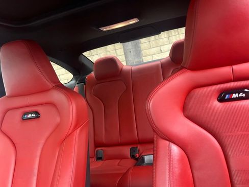 Used 2019 BMW M4 Coupe w/ Executive Package RWD image 11