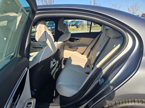 Used 2025 Mercedes-Benz C 300 Sedan image 18