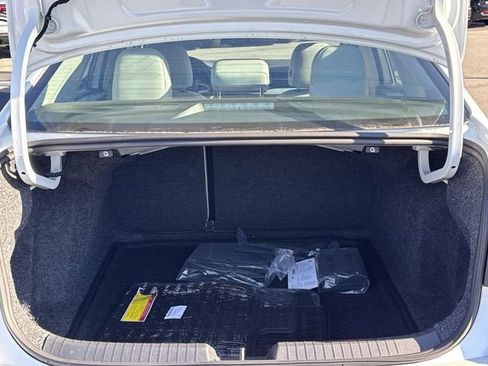 New 2026 Volkswagen Jetta SE FWD image 10