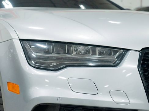 Used 2016 Audi RS 7 Prestige image 9