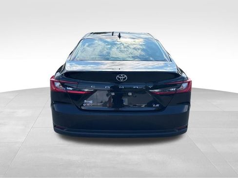 Used 2025 Toyota Camry LE FWD image 4