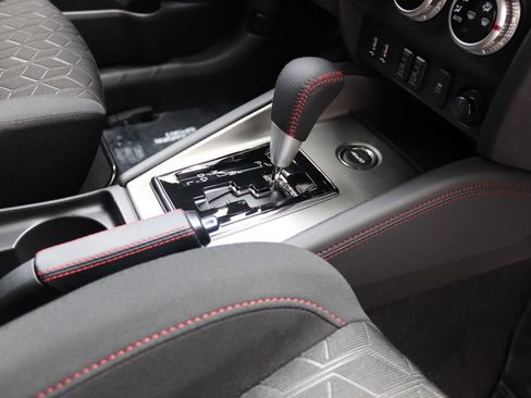 Used 2025 Mitsubishi Outlander Sport LE image 18