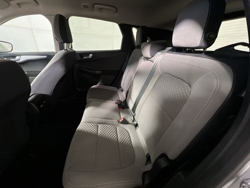 Used 2020 Ford Escape SE image 23