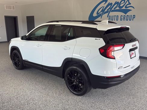 Used 2024 GMC Terrain SLT w/ Infotainment Package II AWD/4WD image 2