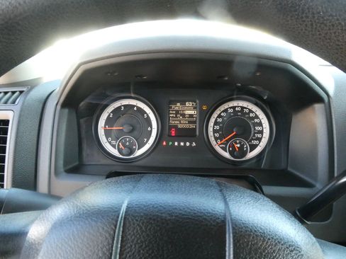 Used 2014 RAM 1500 Express image 17