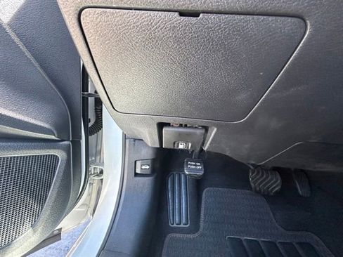 Used 2024 Nissan Altima 2.5 SR FWD image 17
