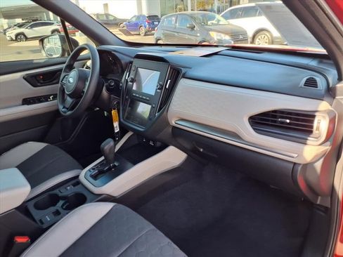 Certified 2025 Subaru Forester w/ Convenience Package #2 image 16