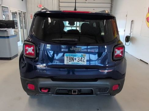 Used 2016 Jeep Renegade Trailhawk w/ Cold Weather Group AWD/4WD image 4