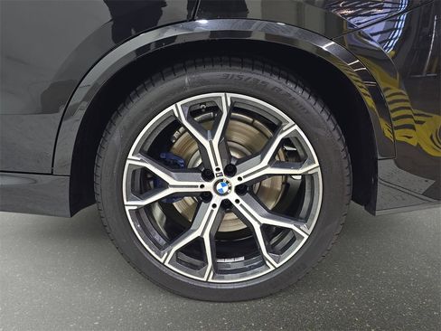 Used 2024 BMW X5 M60i w/ Executive Package image 37