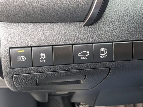 Used 2024 Toyota Camry SE FWD image 21