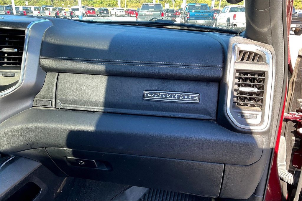 Used 2024 RAM 1500 Laramie AWD/4WD image 16