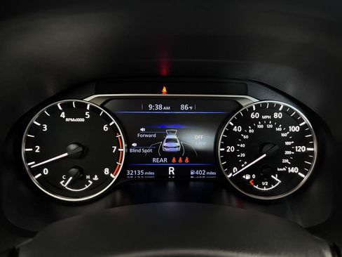 Used 2025 Nissan Altima 2.5 SR w/ SR Premium Package AWD/4WD image 2