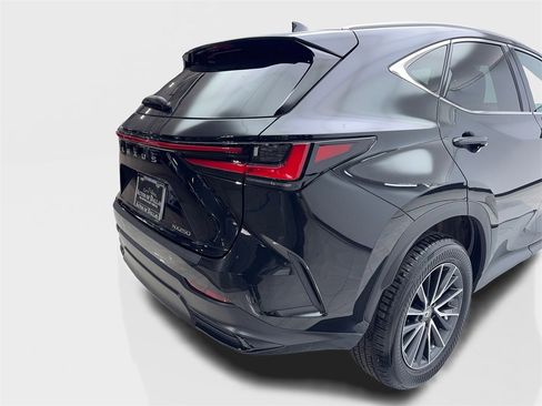 Used 2024 Lexus NX 250 FWD image 18