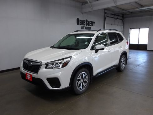 Used 2020 Subaru Forester Premium w/ Popular Package #1 AWD/4WD image 9