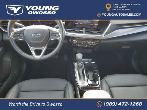 Used 2025 Chevrolet Trax ACTIV w/ Sunroof Package FWD image 25