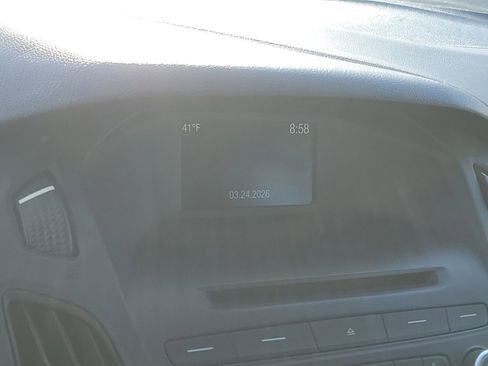 Used 2016 Ford Focus SE image 27