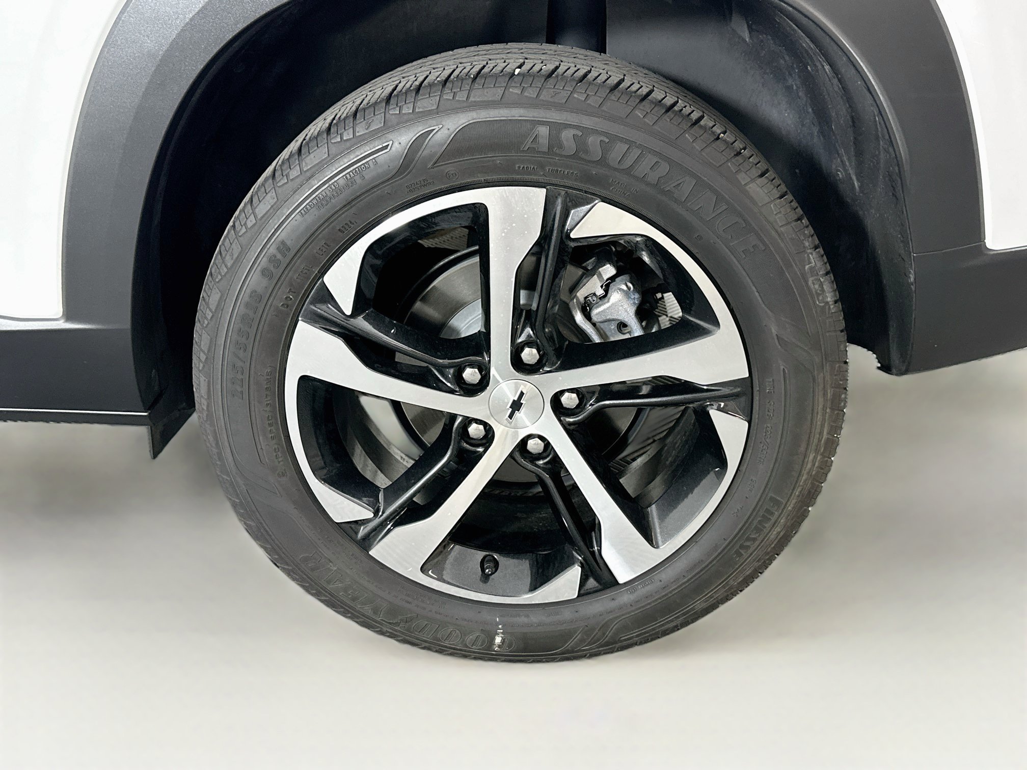 Used 2025 Chevrolet Trax RS w/ Driver Confidence Package FWD image 11