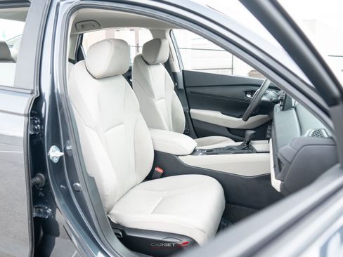 Used 2025 Honda Accord LX image 17