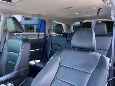 Used 2022 Honda Pilot Special Edition image 13
